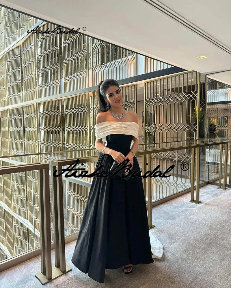 

Sleeveless Prom Dresses Off The Shoulder vestidos de novia Back Zipper Pleated Satin Floor Length Party Dresses