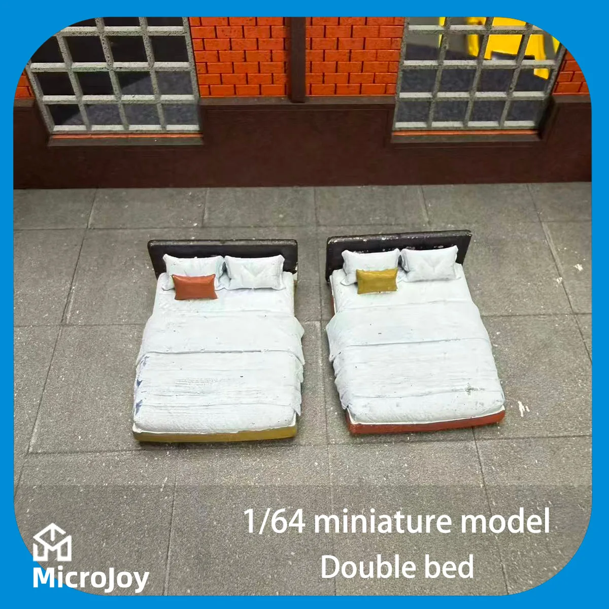 Detaillierte Szene: Miniaturmöbel im Maßstab 1:64, Doppelbett, Innenmodell, Mini-Ornamente, Automodellszene, Vintage-Arrangement