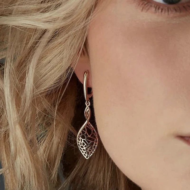 SYOUJYO 585 ارتفع الذهب اللون ورقة شكل انخفاض الأقراط الطويلة للنساء تصميم الجوف خمر العصرية مجوهرات أنيقة الإنجليزية القرط