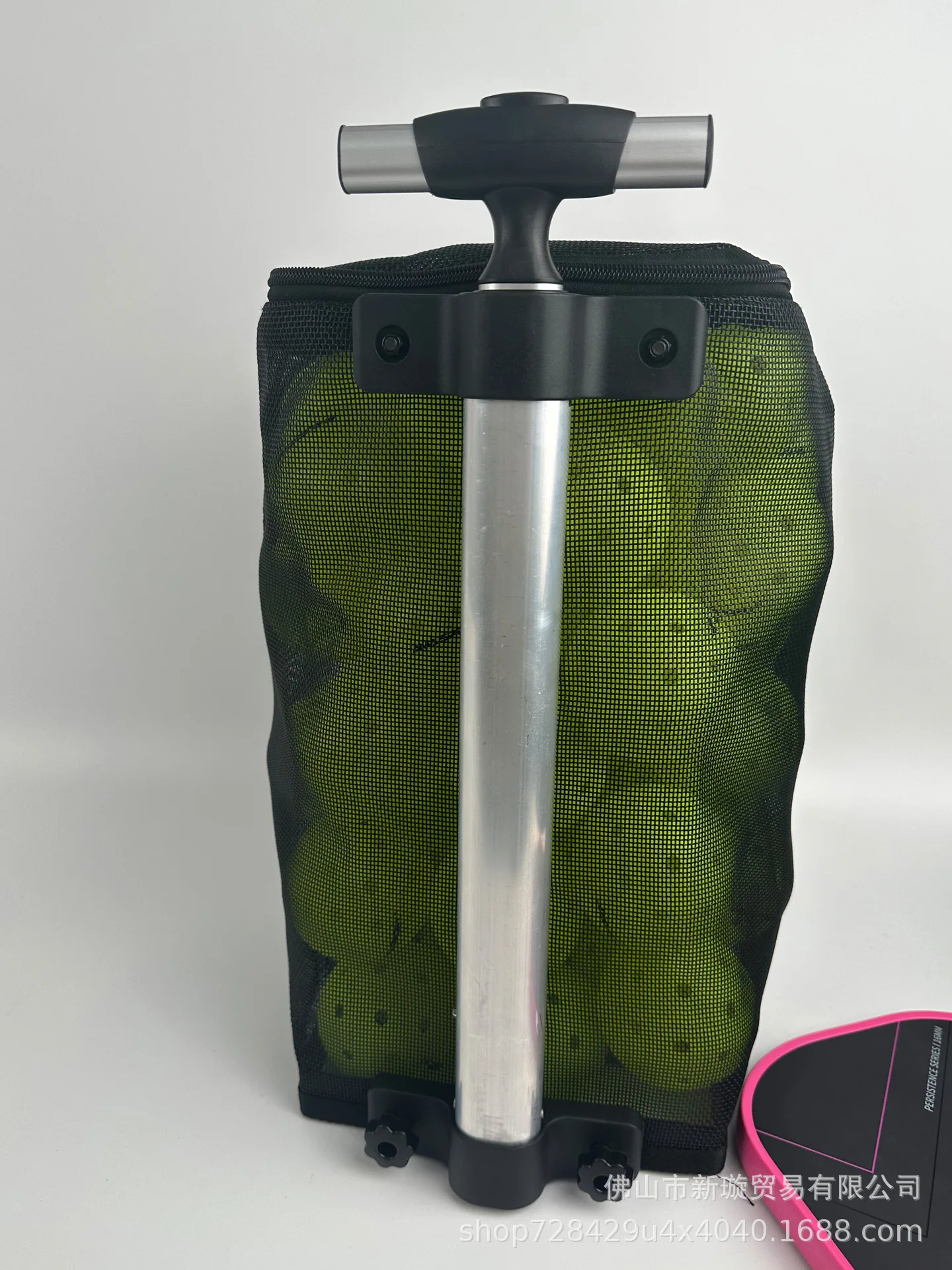 

pickleball pickup pickleball professional pickup hole ball one-hand press pickup