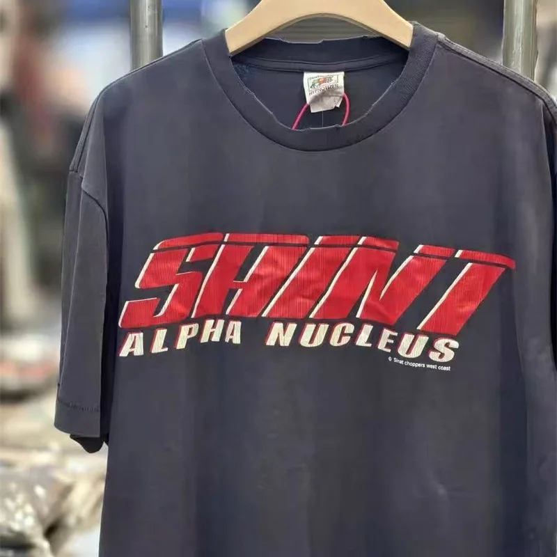 

Ретро стираная синяя рваная футболка с буквенным принтом, уличная одежда для мужчин и женщин, хлопковая свободная футболка лучшего качества