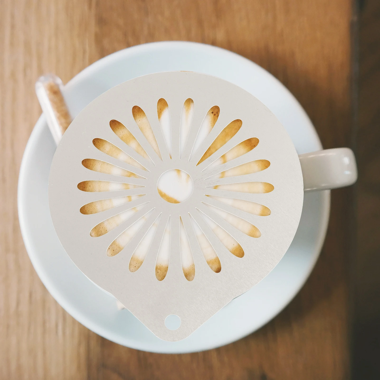 

3pcs Coffee Latte Stencils Metal Cappuccino Art Templates Spray Molds for Baking Cake Cupcake Sieve Cocoa Cinnamon