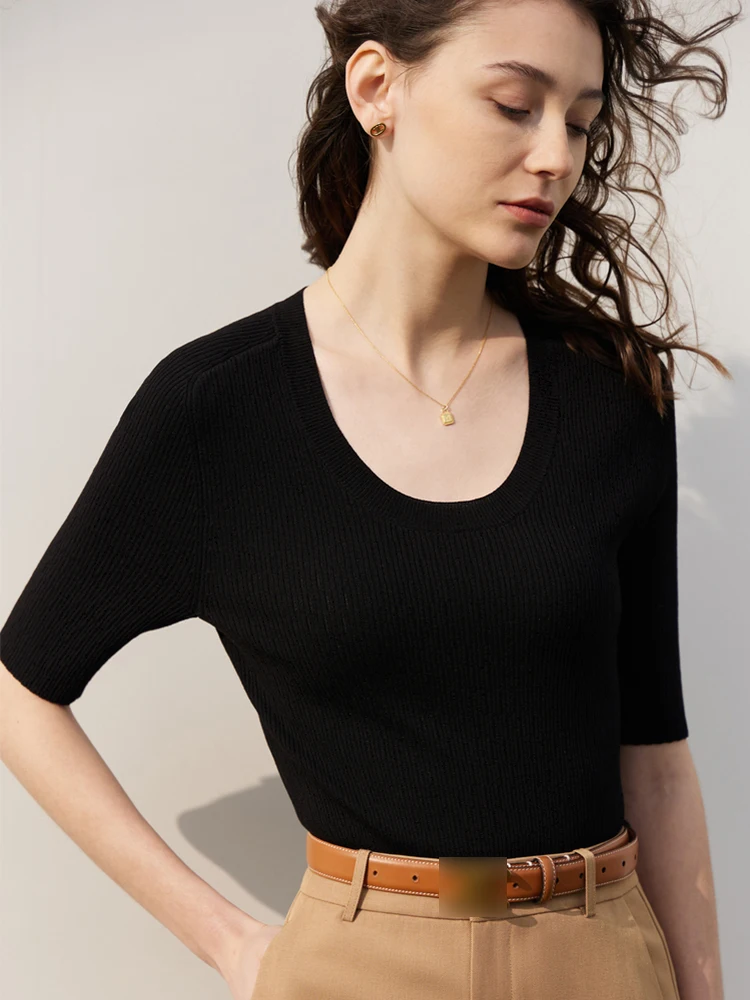 AMII Minimalism Knitted Tops for Women 2023 Spring T-shirt New Pitted Short Sleeve U-neck Slim Underlay Tops For Woman 72321006