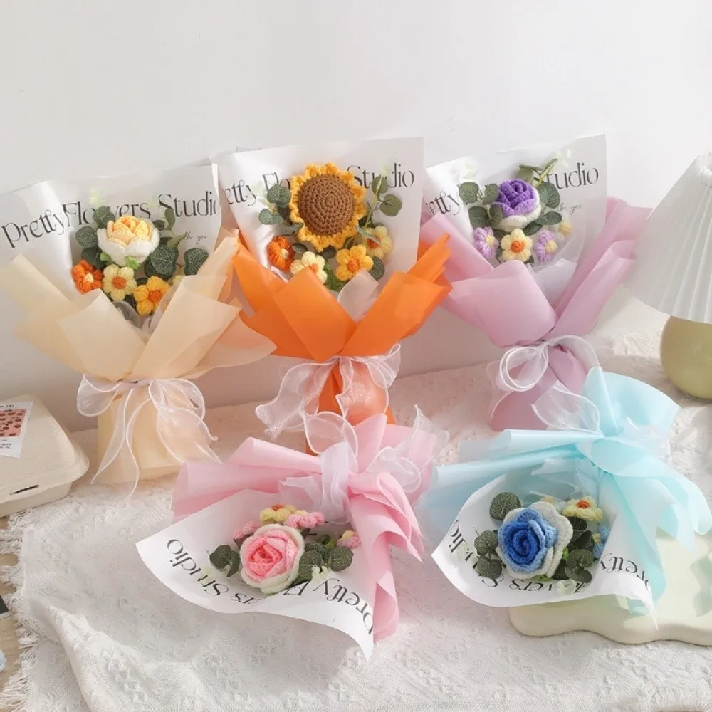 

Korean Style Handwoven Rose Daisy Bouquet Soft Yarn Hand-Knitted Artificial Flower Arrangement Vibrant Color