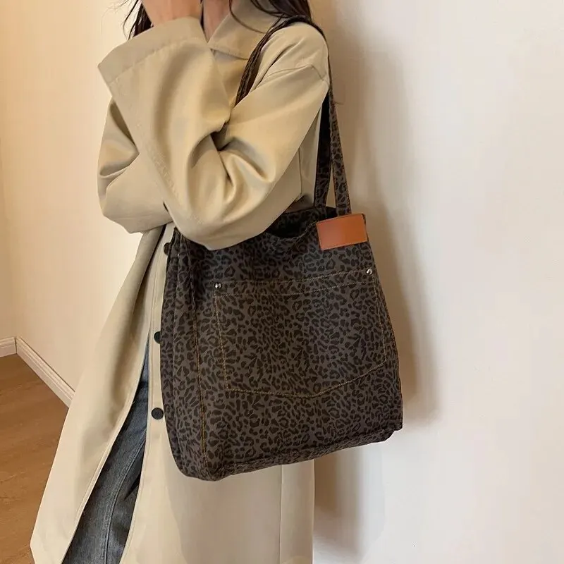 Leopard Pattern Tote Bag Vintage Canvas Shoulder Bag Fashion Big Capacity Handbag For School Work Shopping