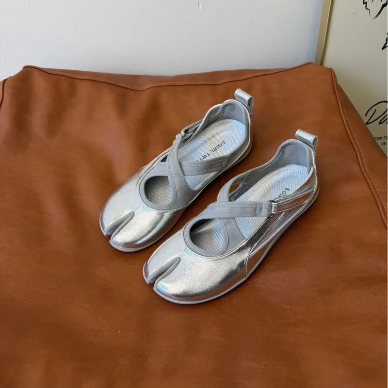 

Womens Mary Jane Shoes Fashion Japanese Style Casual Shoes for Woman Exquisite Flat Bottom Sneakers Designer Shoes Zapatos Mujer