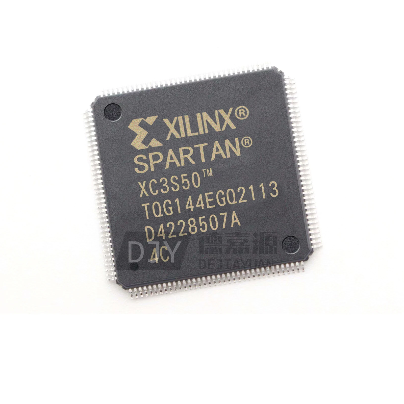 XC3S50-4TQG144C QFP144 xilinx chips 1.2V Input-output quantity 97 field programmable gate array IC electronic