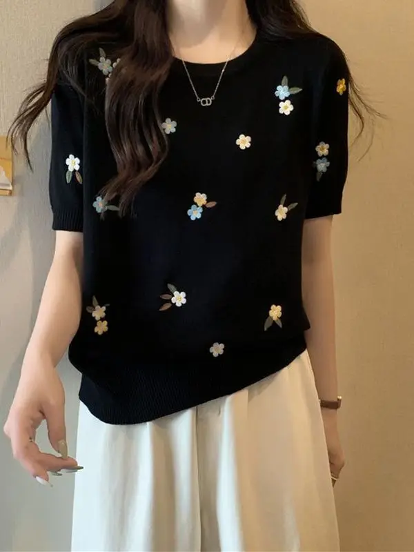 

Korean Style plus Size 2300 Pounds Fat MM Embroidered Short Sleeve T-Shirt Women's Design Slimming Personality Top Knitted Su...