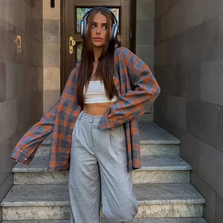 Women Plaid Flannel Shirt Collared Button Down Long Sleeve Oversized Loose Chest Pocket Casual Y2K Vintage Soft Check Top Outfit