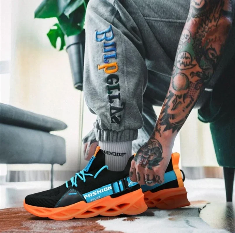 New Lightweight Men\'s and Women\'s Fashionable Sports Breathable Running Shoes Lovers Outdoor Fitness Knife-edge Anti-slip Shoes