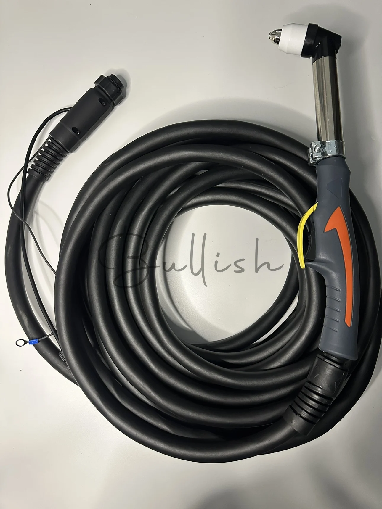Plasma cutting gun with wire and trachea integrated high-pressure explosion-proof tube lengthening gun