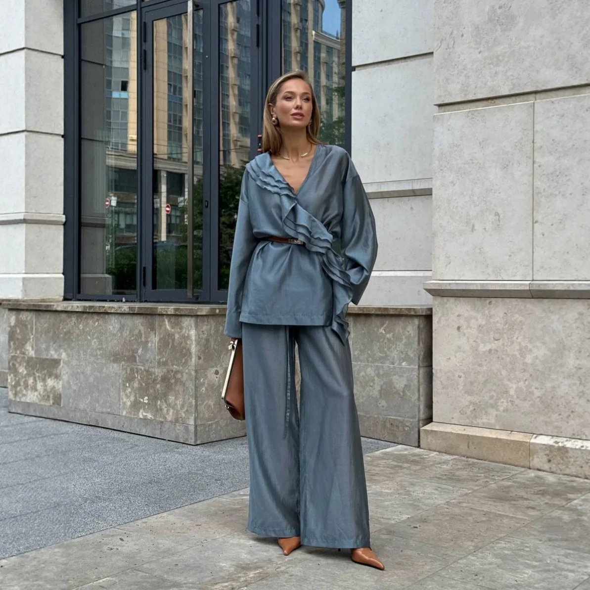Women's V-neck Long Sleeved Waist Cinched Top Wide Leg Long Pants Set