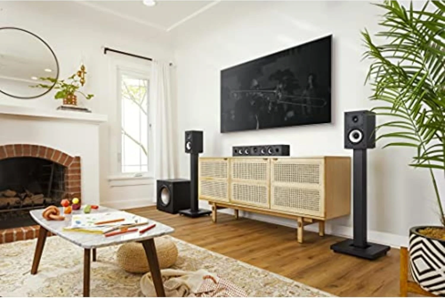 XT12 Powered Sub - مكبر صوت ديناميكي متوازن مقاس 12 بوصة ومضخم صوت فئة A/B بقدرة 100 وات، وخزانة MDF منخفضة الرنين وشبكة قابلة للإزالة