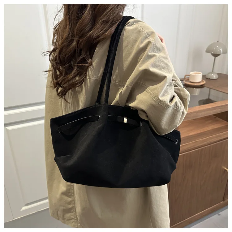 Umhängetasche aus Wildlederimitat für Damen, modisch, Pendler-Einkaufstasche, lässig, Unterarm-Eimer-Geldbörse, Herbst, täglich, Luxus-Handtasche – Detail 11