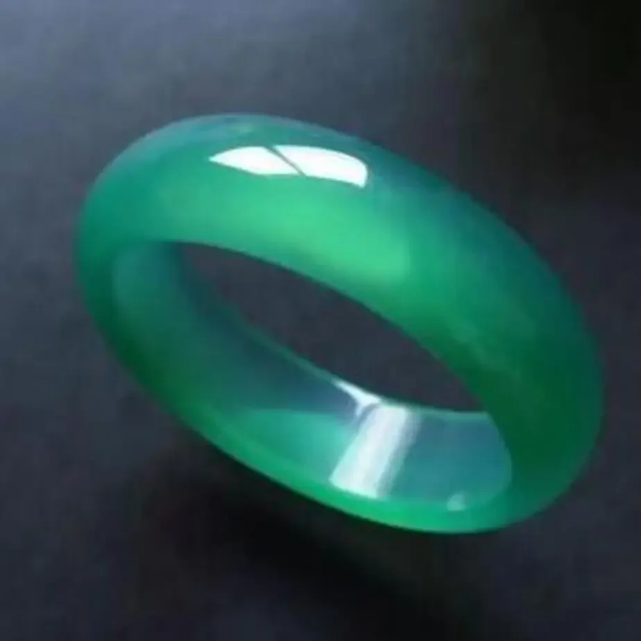 NATURAL Beloved beautiful green jadeite ring