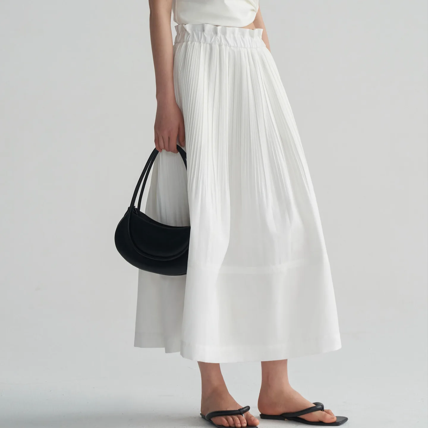 مياكي مطوي 2026 موضة الأبيض الضغط مطوي نصف الجسم تنورة المرأة منتصف طول مرونة الخصر ترفرف مظلة تنورة