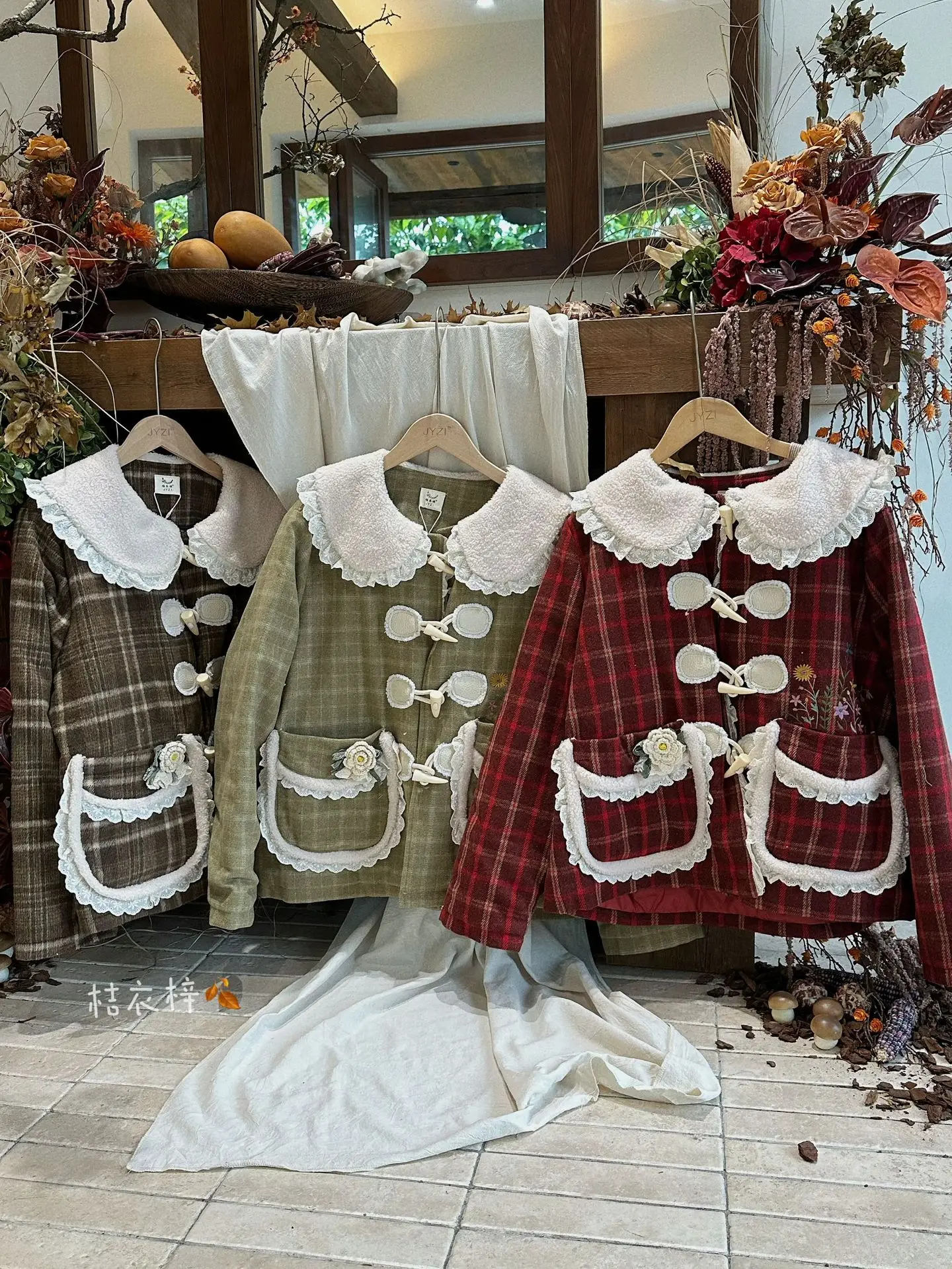 Forest-style Lambswool Coat With Horn Buttons Doll Collar Academic Sweet Tweed Jacket Short Style For Women