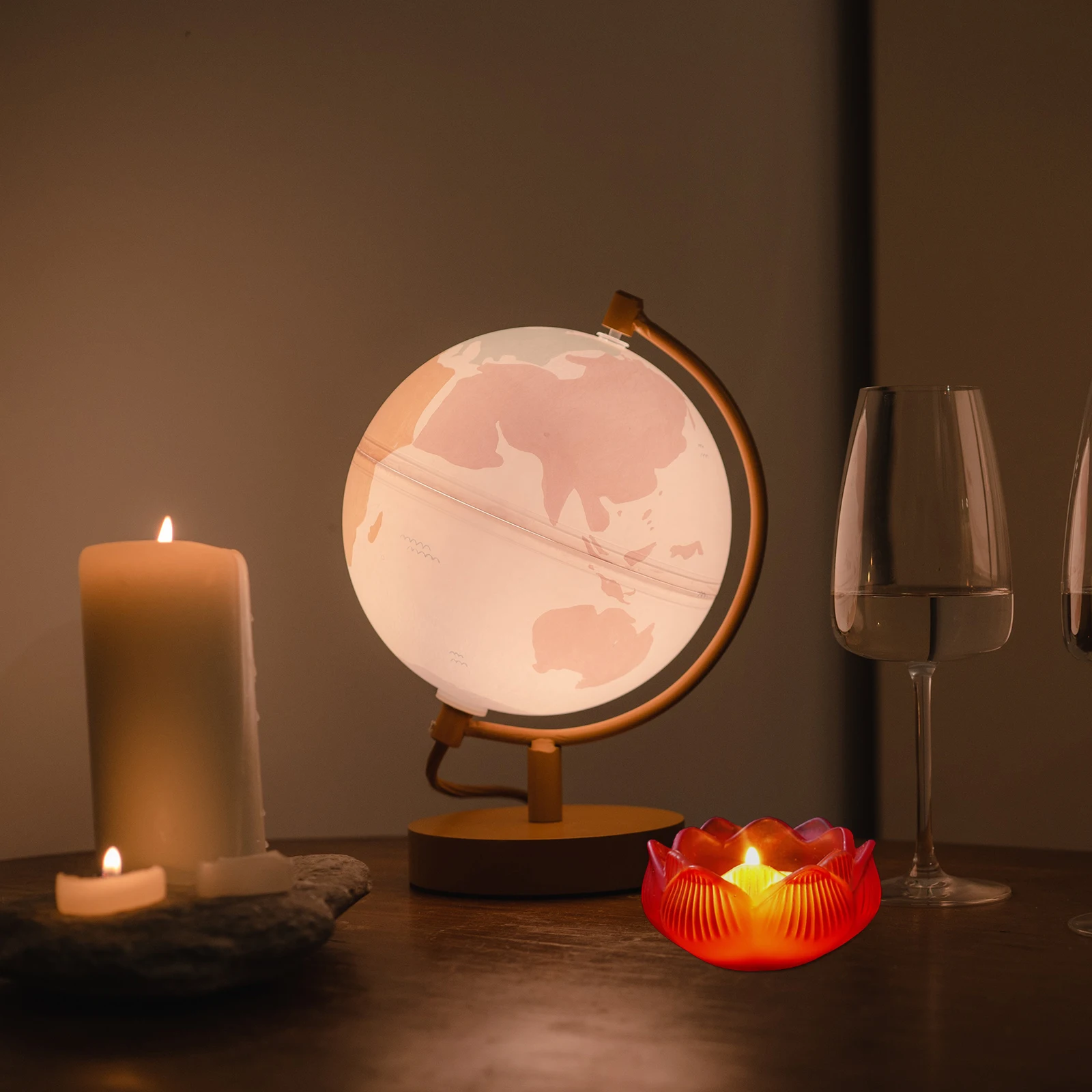 

2Pcs Lotus Glass Candleholders Exquisite Craft Decorative Holders for Religious Use Tabletop Ornament Glass Candleholder