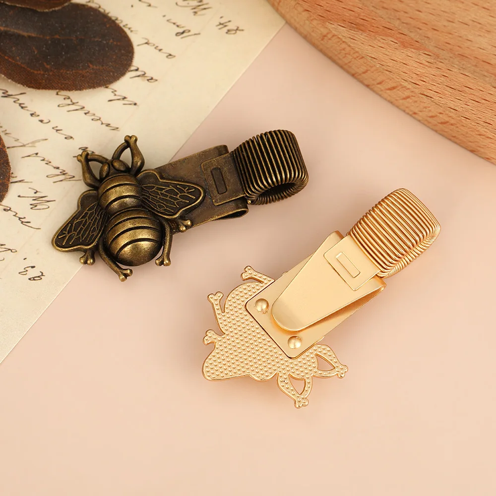 1pc Butterfly Bee Pattern Metal Spring Clip Portable Paper Fix Clip for Notebook Journal Student Office Stationery Supplies