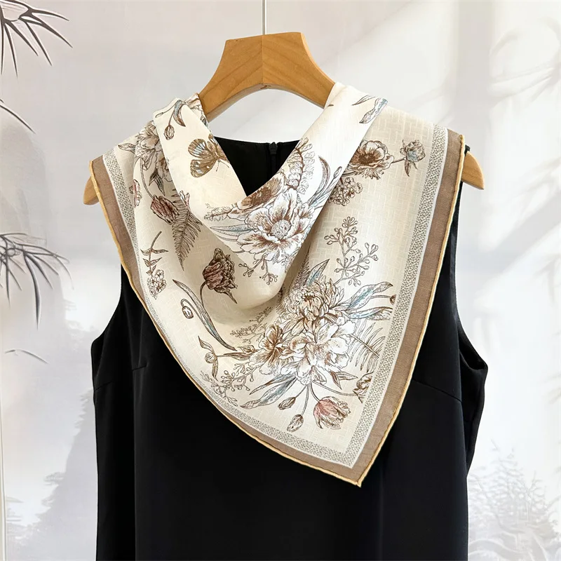 

Высококачественный смысл, классический шарф, насыщенный шелк Луо, двусторонний темпераментный шелковый шарф с принтом, шалью и накидкой сверху.