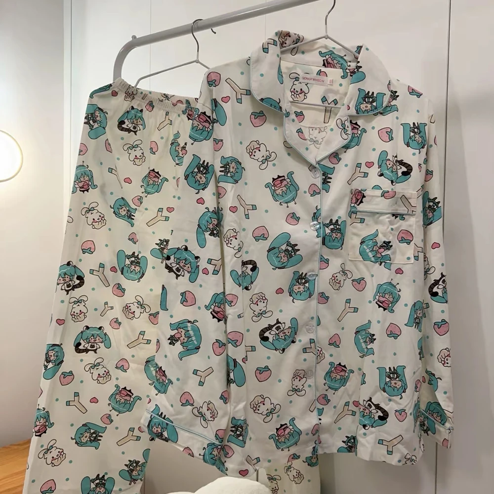 conjunto-de-pijamas-femininos-de-mangas-compridas-kawaii-hatsune-miku-roupa-de-dormir-macia-e-confortavel-conjunto-de-pijama-solto-com-desenho-animado-roupas-soltas-para-casa
