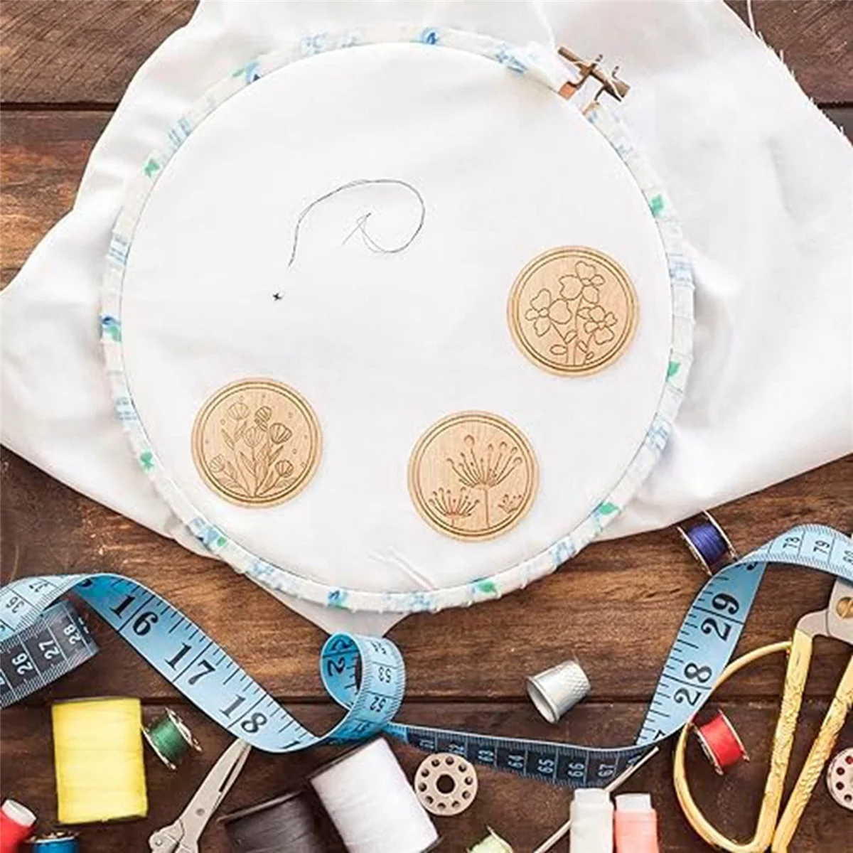 A97T6 قطع مندر للغرز المتقاطعة، حافظات إبرة منقوشة بالزهور، إبرة خياطة مطرزة وحاملات الدبوس للحرف اليدوية