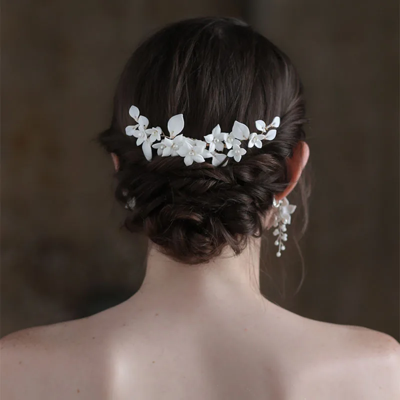 SLBRIDAL Handmade Crystal Rhinestone Pearls Ceramic Flower Bridal Hair Comb Wedding Hair Accessories Bridesmaids Women Jewelry