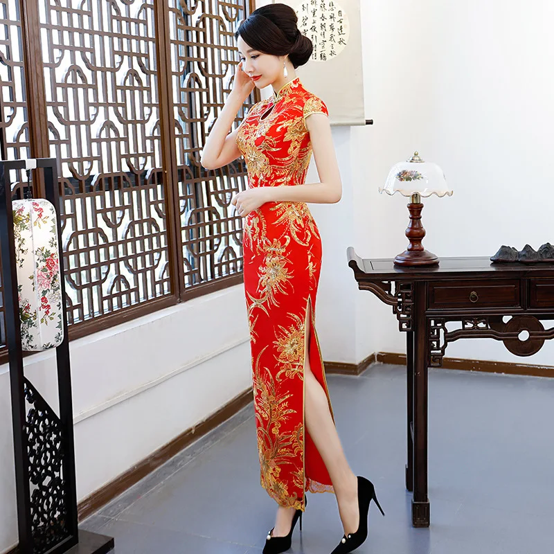 Qipao – robe longue rouge Cheongsam pour femmes, Noble, jeune, Version améliorée, Performance, mère, Slim, Sexy, Tradition chinoise