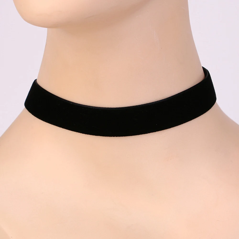 Punk Red Black Velvet Short Choker Necklace Gothic Vintage Women Neck Jewelry Chockers Torques Collares Femme