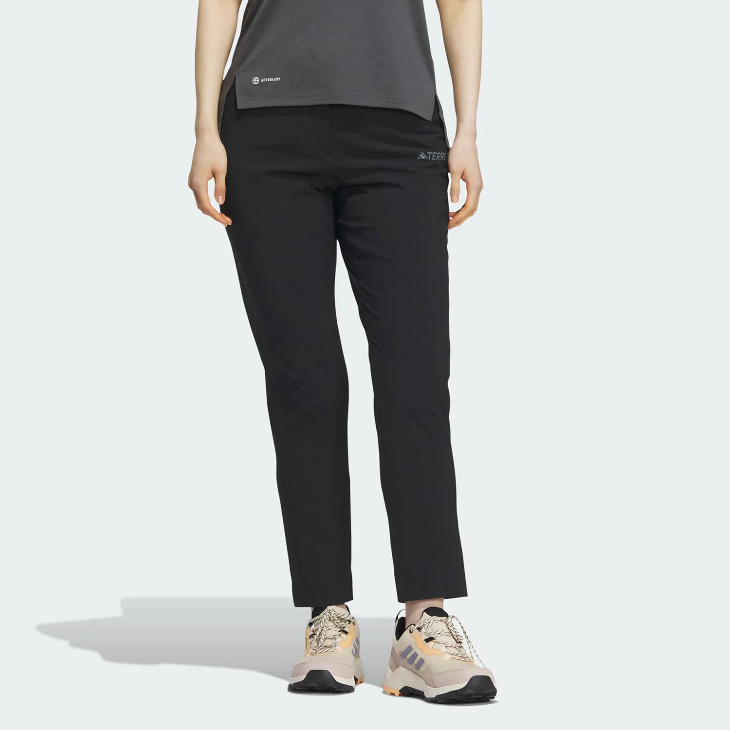 

Adidas Women's PANTS UPF50+ Woven Sun-protective Sports Pants IL8908