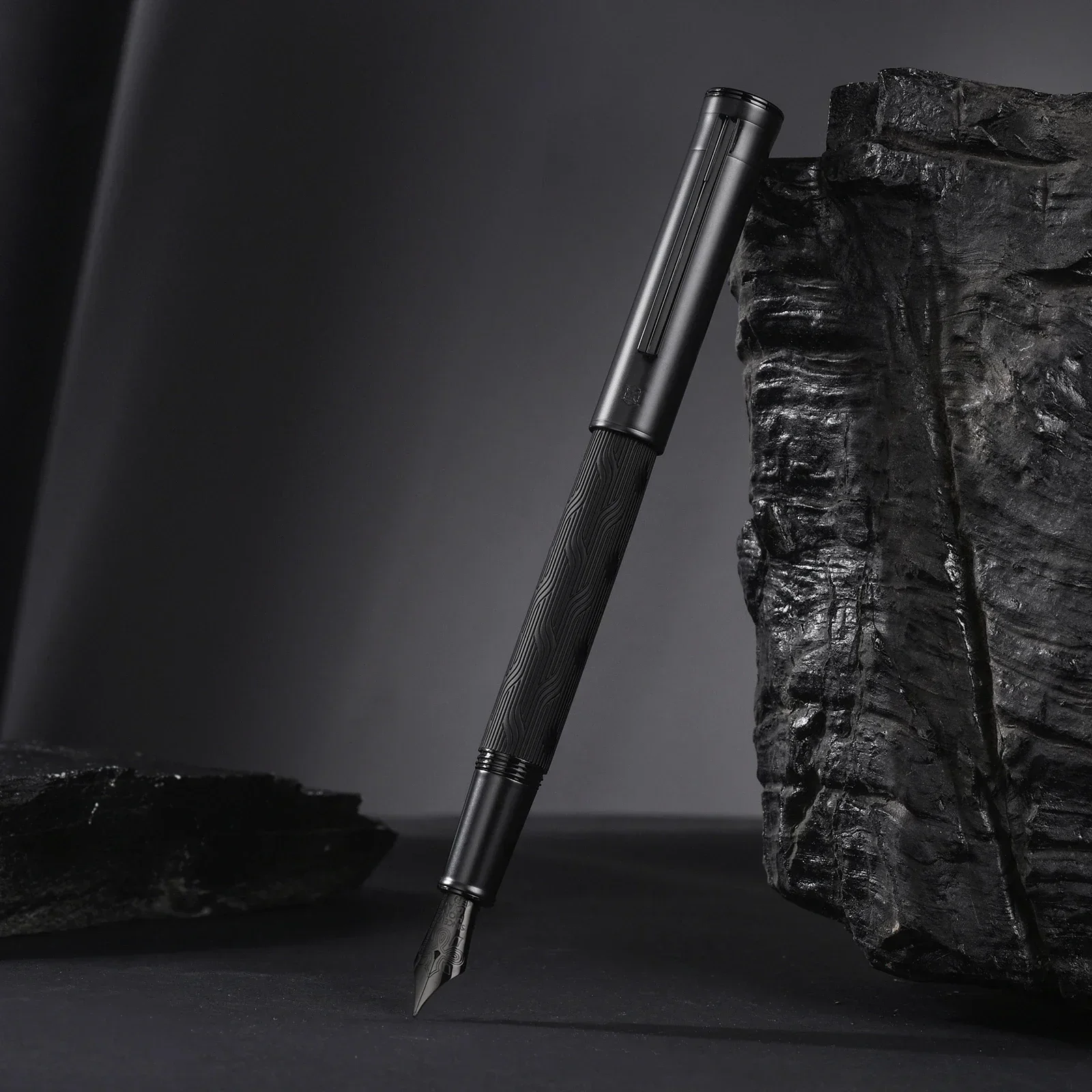 

New New Hongdian 1860 Max Forest Metal Fountain Pen Blue Nib EF/F Nib Beautiful Tree Texture Excellent Writing Business Office P