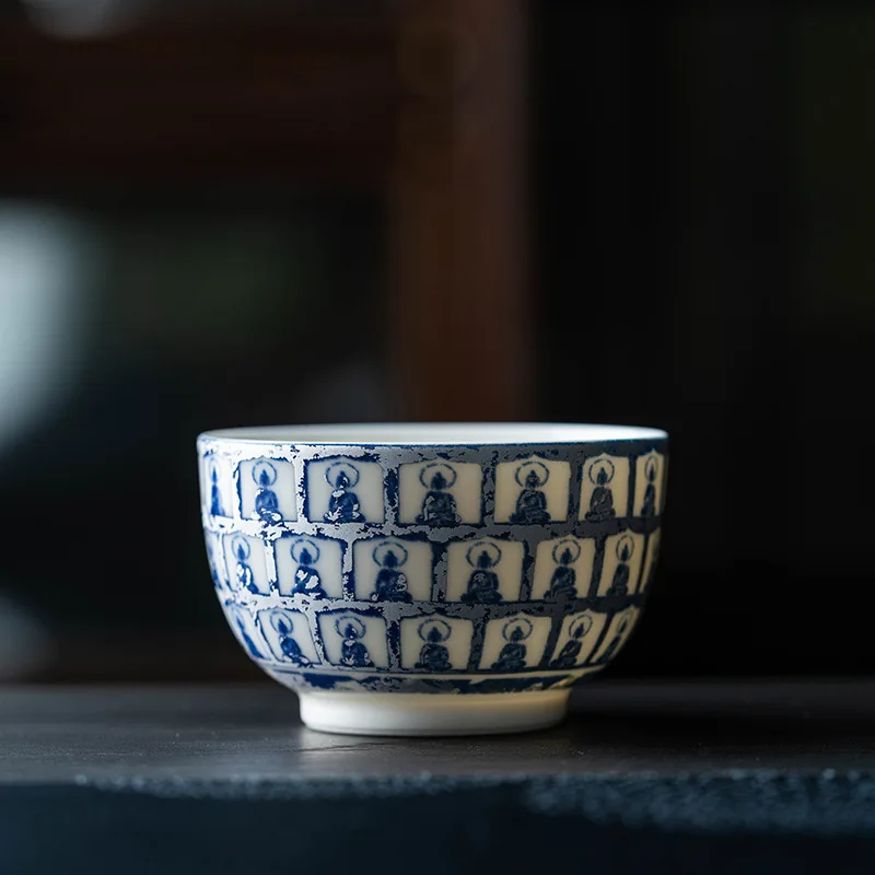 

Сине-белая фарфоровая чайная чашка в китайском стиле с узором «Тысяча Будды», керамическая чаша для чая, 150 мл, чайная чашка кунг-фу для домашнего офиса