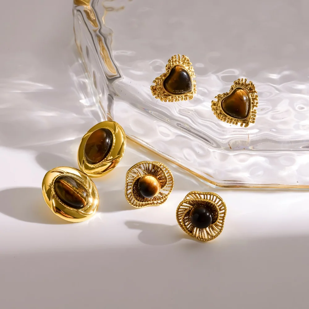 Geometrische Herzförmige Naturstein-Tigerauge-Ohrringe für Damen, Wasserdichte Vergoldete Edelstahl-Ohrstecker, Schmuck – Detail 3