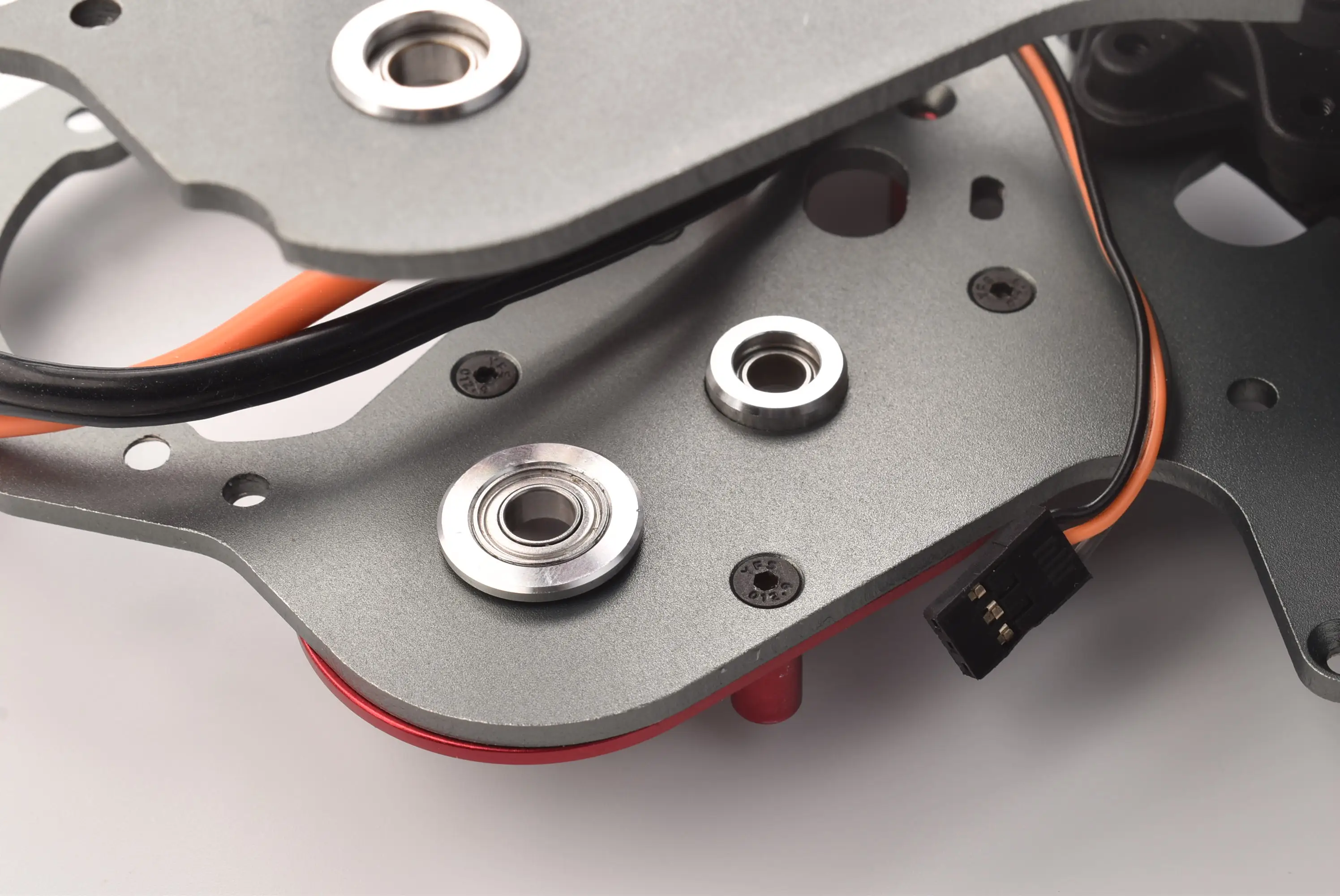 Alu 7075 Transmission Housing Inserts for LOSI - usage example
