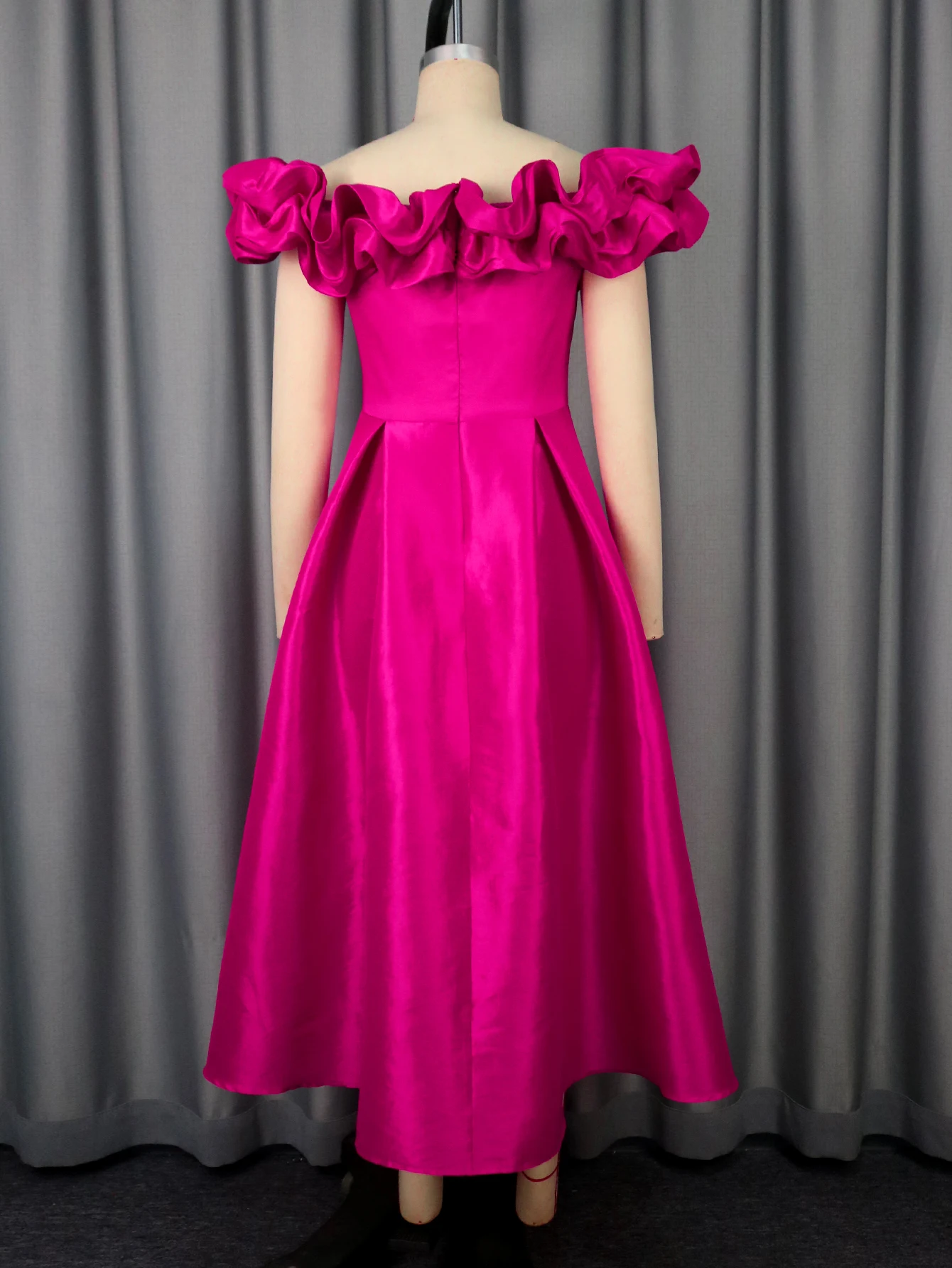 Vestidos acampanados con hombros descubiertos para mujer, cuello oblicuo, pliegues, cintura alta, moda femenina, elegante, fiesta nocturna, cita, vestidos largos de noche