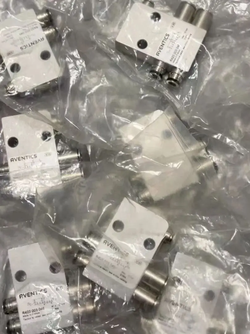 

Pilot valve 0820048002 0820048102 new 1pcs price