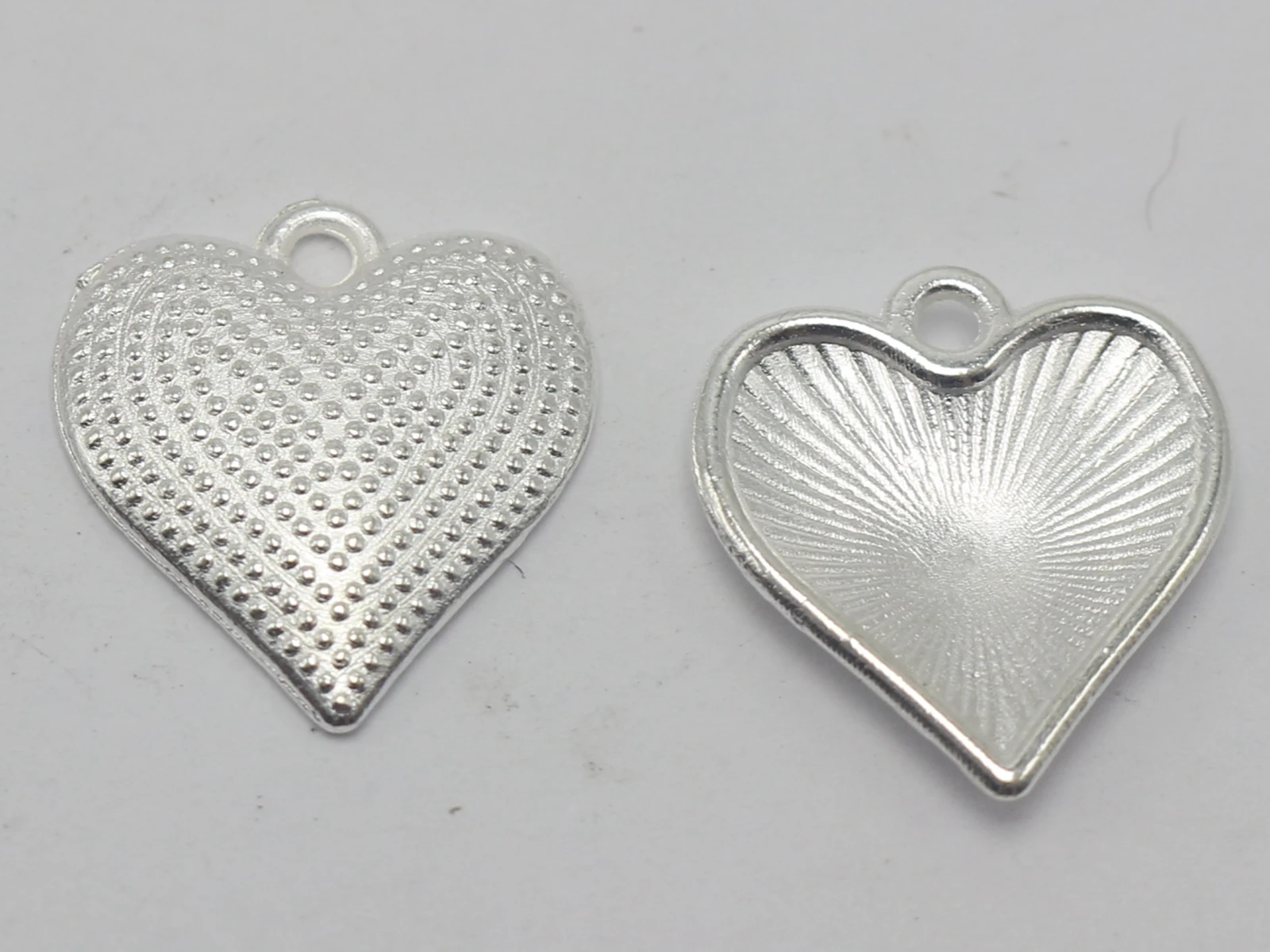 25pcs سبائك دولفين فراشة السلحفاة القلب الخنفساء سحر المعلقات