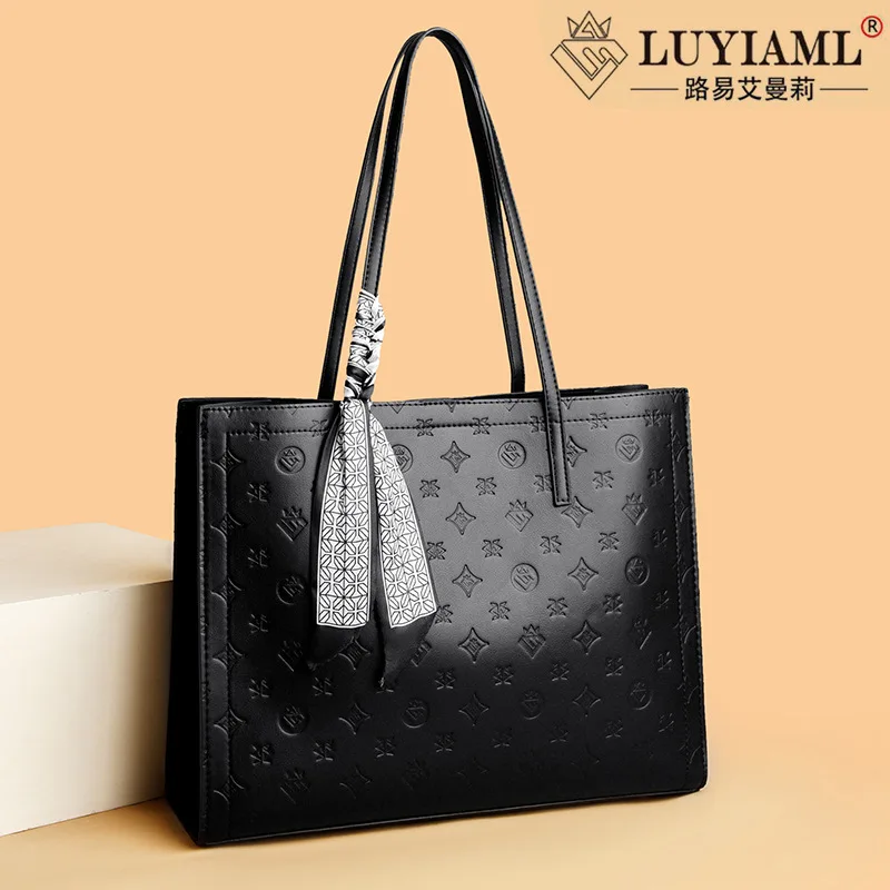 

​​Vintage Floral Canvas Tote Women Spacious Underarm Shoulder Bag Water Resistant Commuter Weekender Farmer Market Essential​​