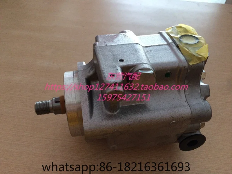 

Truck tractor head 6WG1CYH CYZ steering machine booster pump