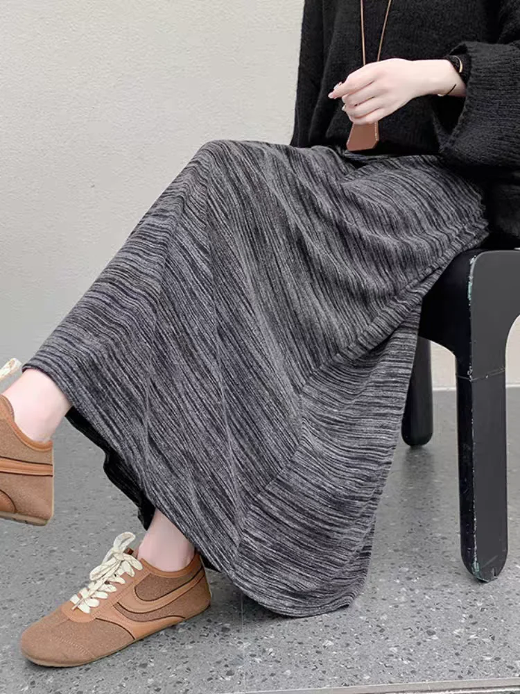 Damskie spódnice midi z dzianiny w kolorze szarego węgla 2025: spódnica prosta vintage z wysokim stanem, spódnica wyszczuplająca brzuch, nowa jesienna spódnica długa o dopasowanym kroju.