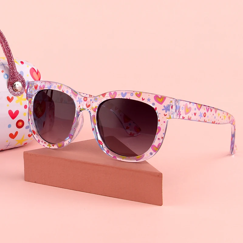 

Kenbo квадратные милые детские солнцезащитные очки UV400 для девочек и мальчиков, милые детские красочные прямоугольные солнцезащитные очки для детей с футляром