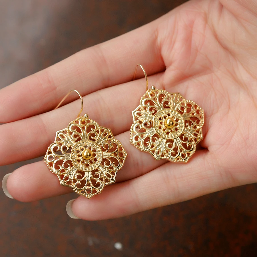 1 Paar, Vintage Gold Farbe hohl Design baumeln Ohrringe für Frauen und Mädchen Festivals Accessoires tägliche Dekoration Schmuck Geschenke