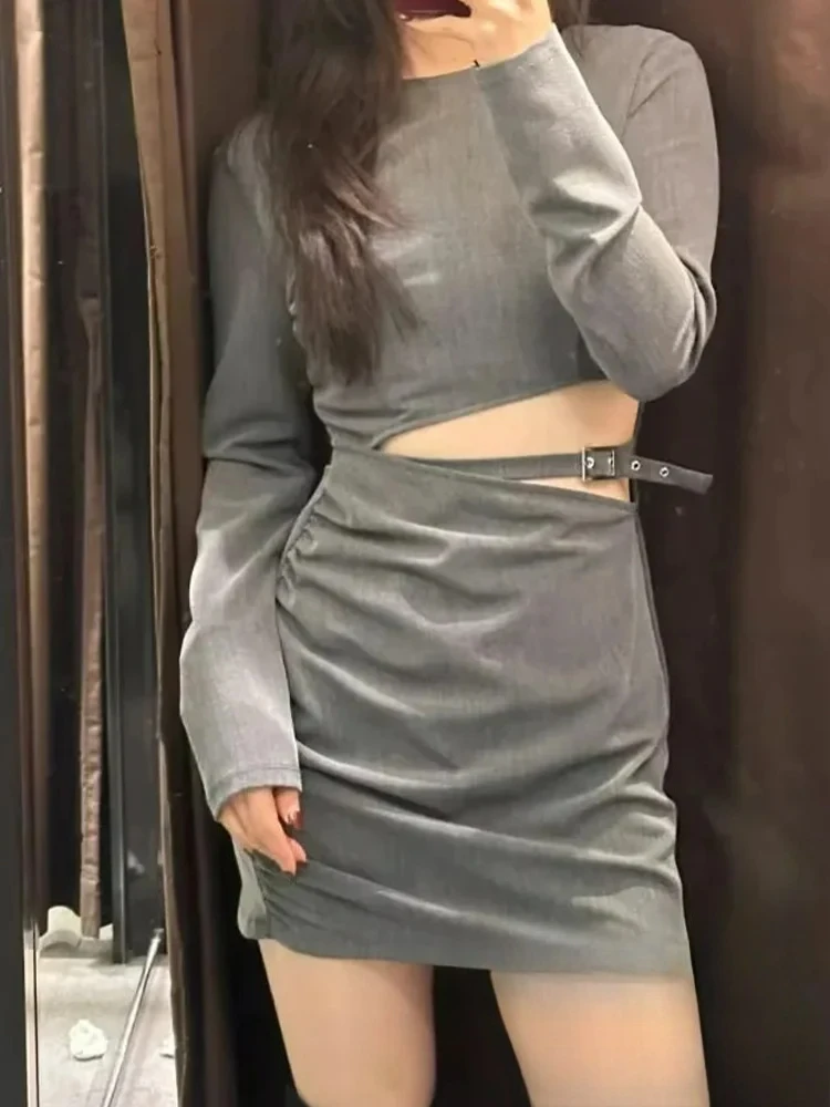 ชุดเดรสผู้หญิง KONDALA สไตล์เซ็กซี่เก๋ไก๋ ดีไซน์เว้าช่วงเอว คอทรงโอ พร้อมซิป ชุดมินิเดรสแฟชั่น ฤดูใบไม้ผลิ/ฤดูร้อน 2025 สไตล์โบฮีเมียน สำหรับงานปาร์ตี้