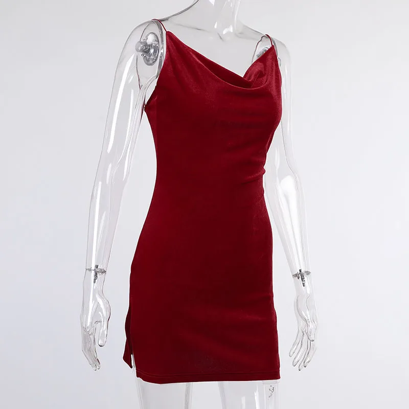 Robe caraco en velours fendu, col en v profond, fine bretelle d'épaule, jupe, mode, dos nu, sans manches, smockée, soirée, Club