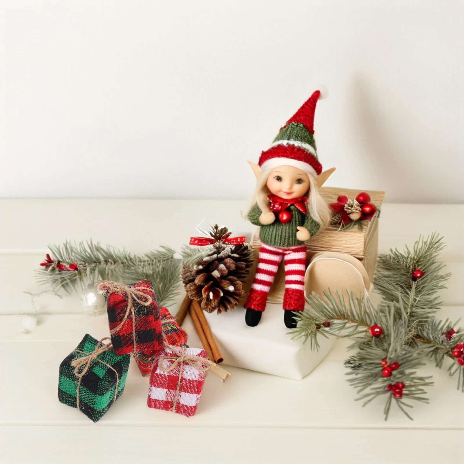 

24Pcs Christmas Ornaments Mini Gift Box Hanging Pendants Lightweight Foam Fabric Christmas Tree Decorations DIY Xmas Pendant