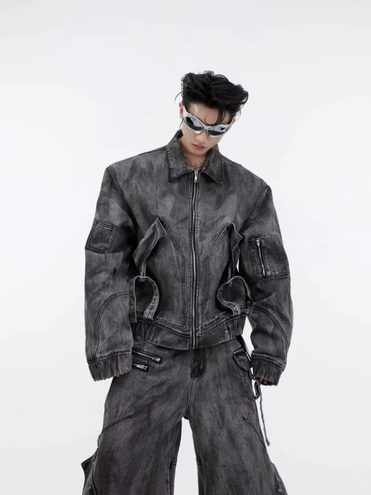 

Retro Distressed Denim Jacket And Pants Set with Large Zipper Pockets for Men Youth Fashion Workwear Long Sleeve Jeans Suit