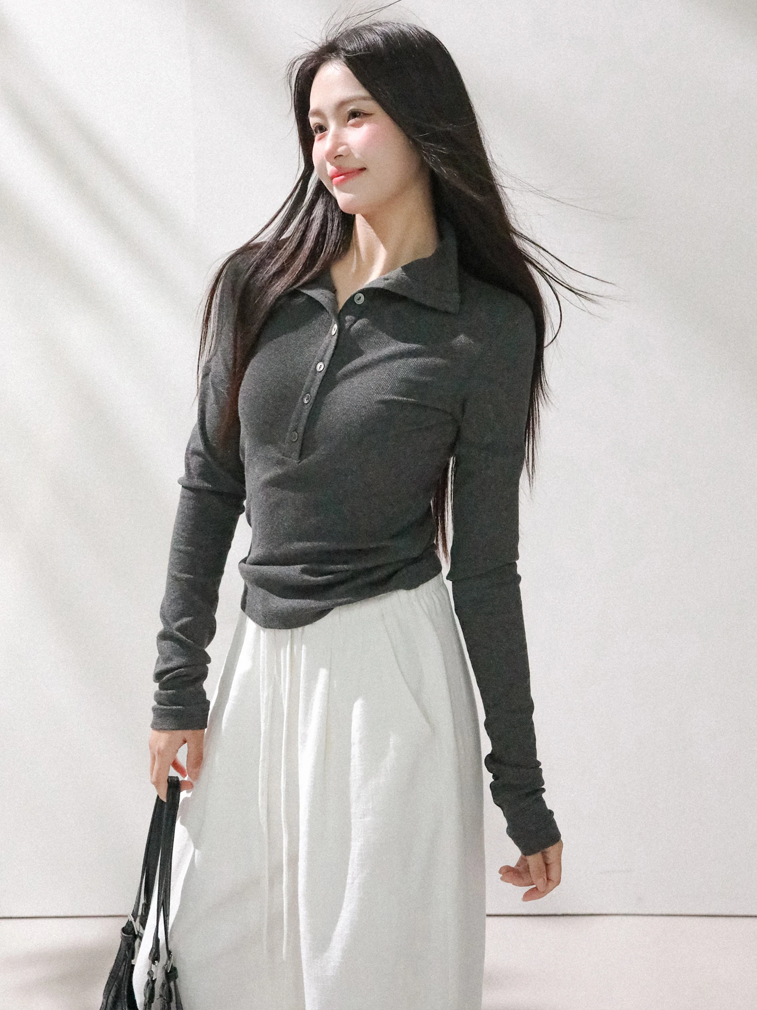 

Niko Soul Women's Slim Fit Long Sleeve T-Shirt Collared Casual Wear Single Button Design Breathable Comfortable Cotton Blend