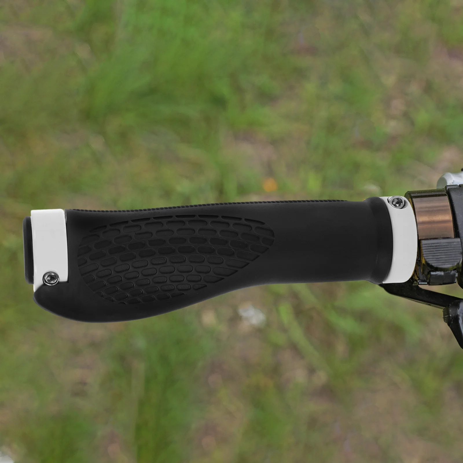 

1Pair Bike Handlebar Grips Ergonomic Mountain Bike Grips Dual Locking Flat Bar Ends Cycling Accessories