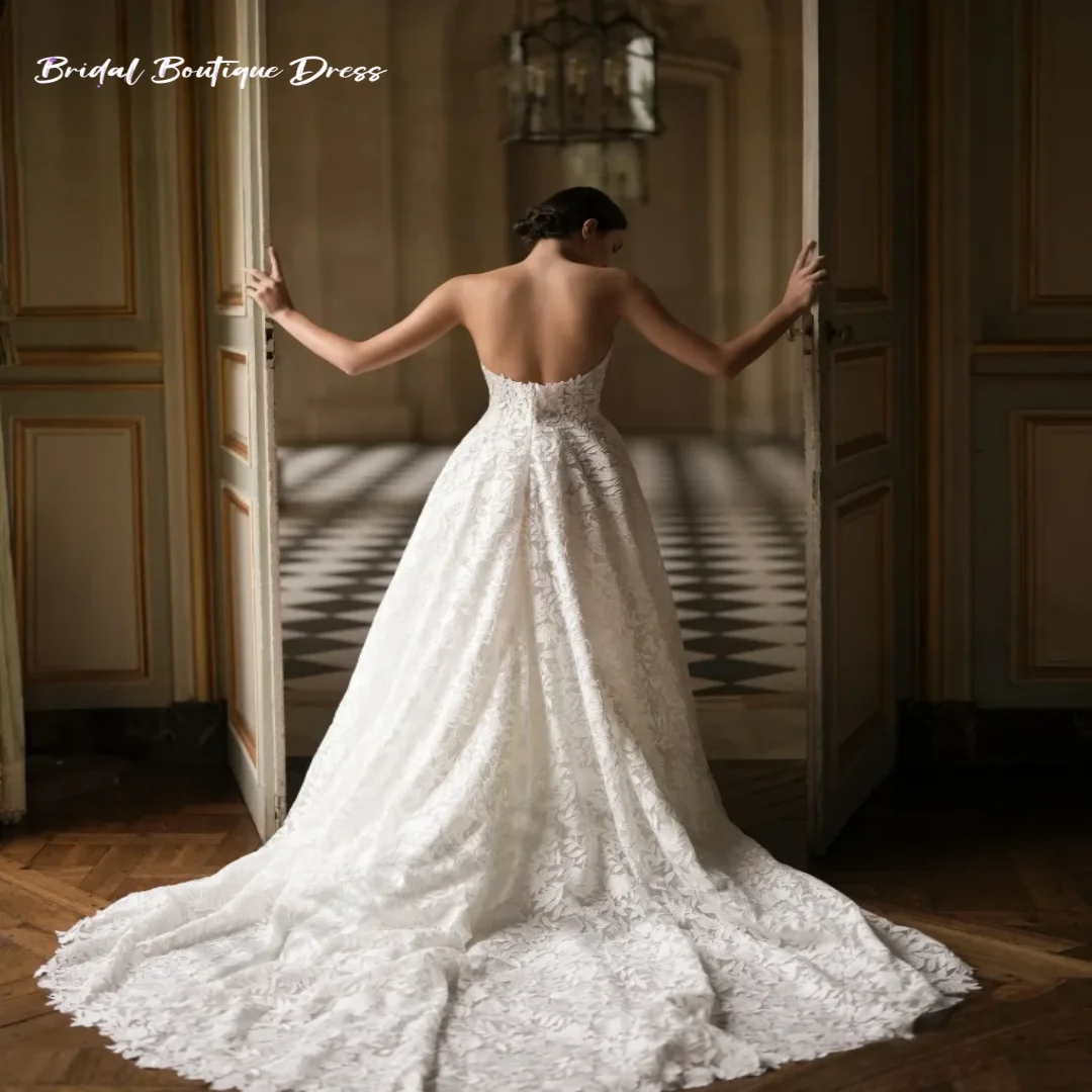 Vestido de novia elegante personalizado de talla grande con forma de corazón para novia, vestido de baile sin mangas, corte en A, espalda descubierta, Apliques de encaje, vestido de tren