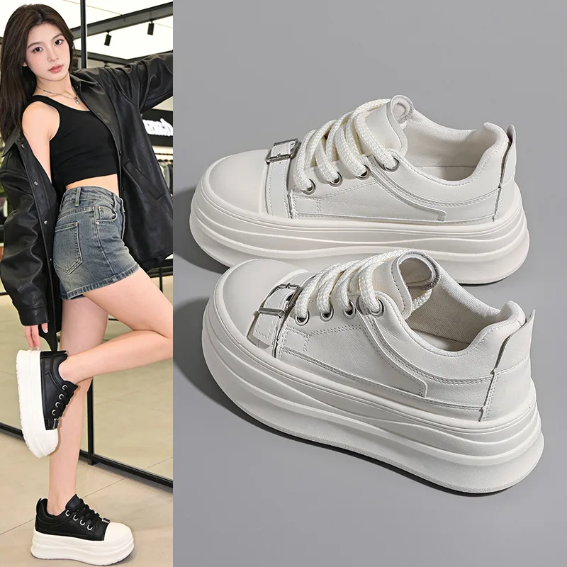 Women's Sneakers Round Toe Platform Heel Lace-Up Design Buckle Detail Casual Fashion Trendy Daily Footwear Smooth-Look Finish